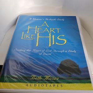 Beth Moore - A Heart Like His - 6 Cassette Set & Listening Guide